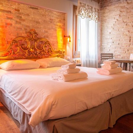 Rosso Charm B&B Βενετία Εξωτερικό φωτογραφία