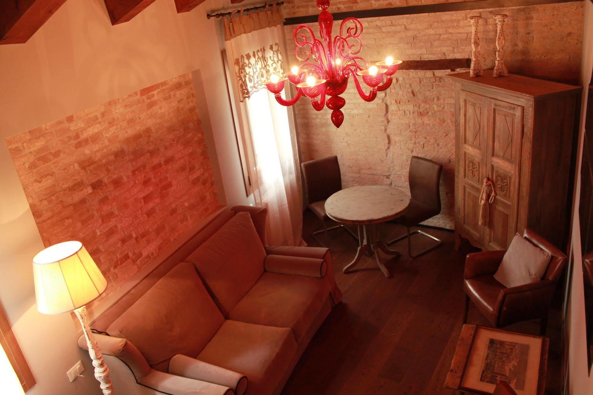 Rosso Charm B&B Βενετία Εξωτερικό φωτογραφία