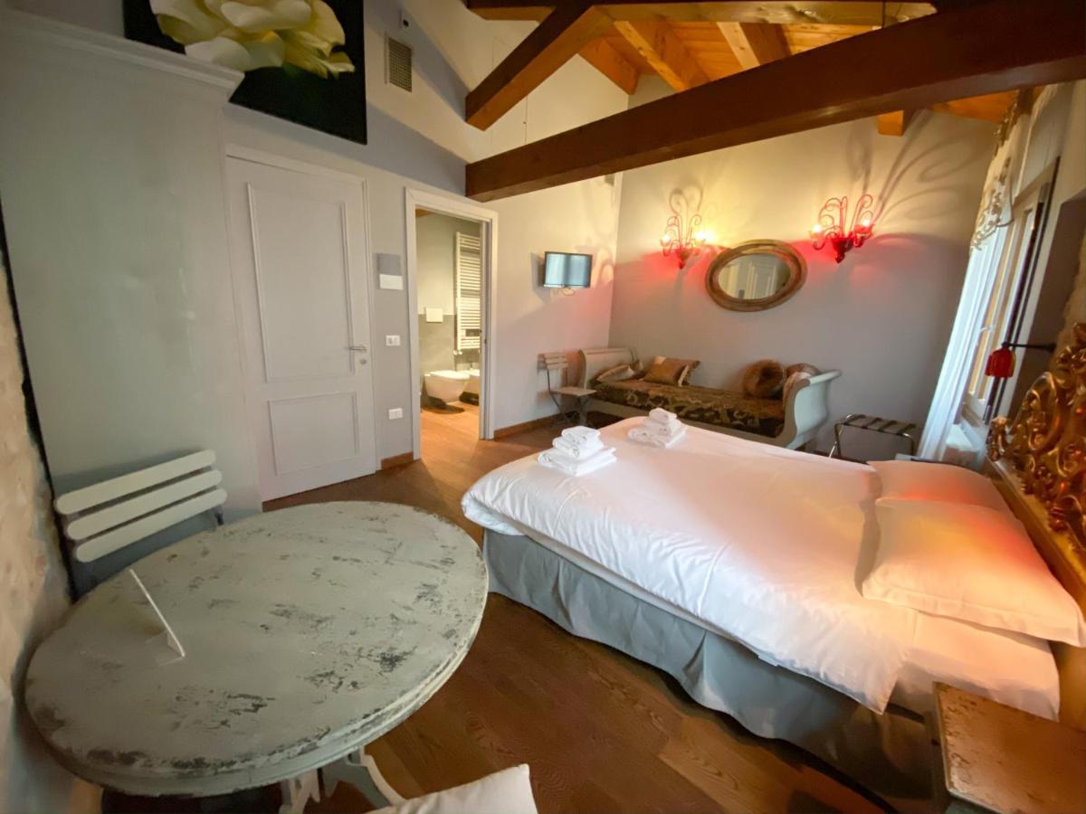 Rosso Charm B&B Βενετία Εξωτερικό φωτογραφία